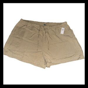 NWT Old Navy Women’s Beige Shorts Elastic Drawstring Pockets Soft Comfortable XL